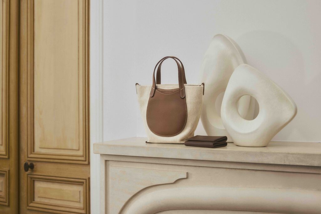 Longchamp bringt mit den neuen Complice Kreationen den Pariser Flair in die Sommersaison