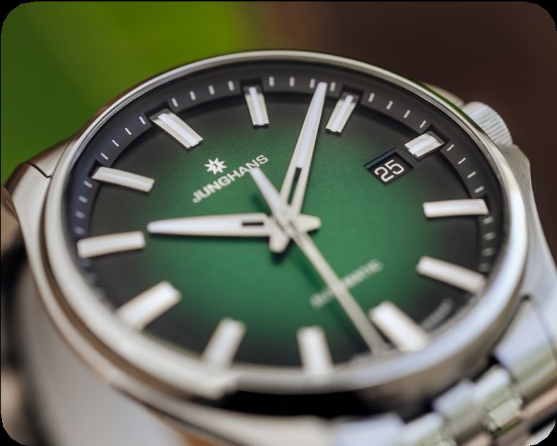 Junghans Meister S Automatic 36 – tannengrünes Zifferblatt mit Schwarzwald-Feeling.